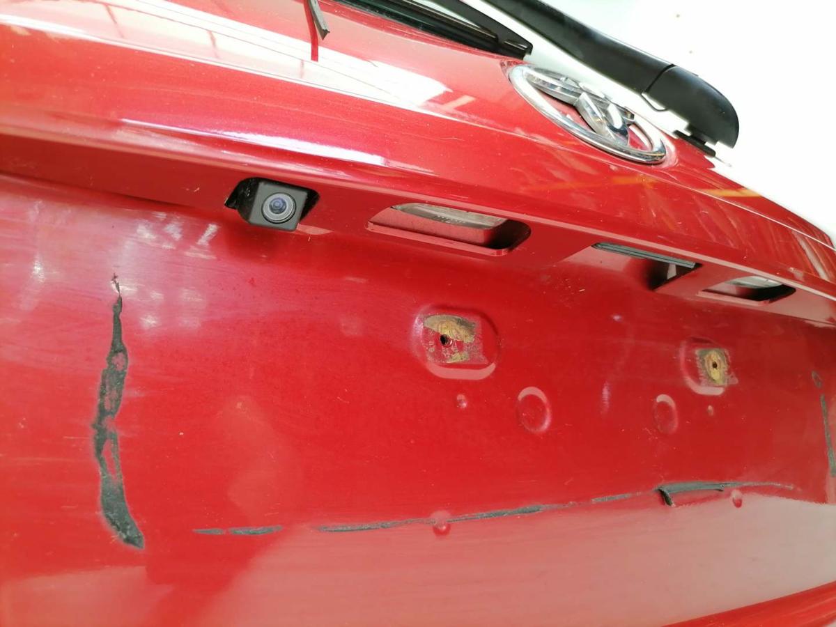 Toyota Yaris XP13 original Heckklappe mit Scheibe 3N8 RED PEARL BJ14